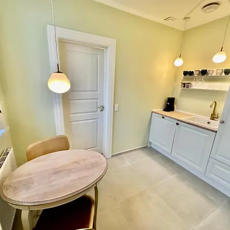 Gamle Station Bed & Breakfast *