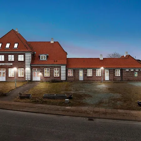 Gamle Station Bed & Breakfast Hirtshals