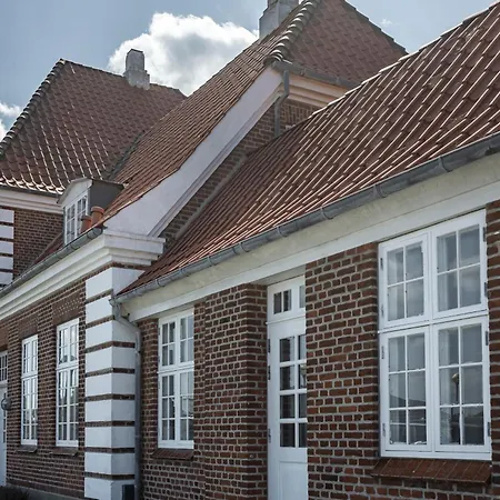 Gamle Station 4*