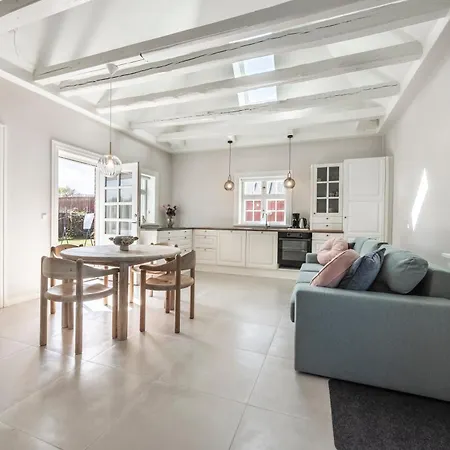 Gamle Station Bed & Breakfast